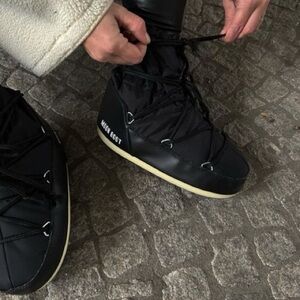 MOON BOOT Icon Black Nylon Boots